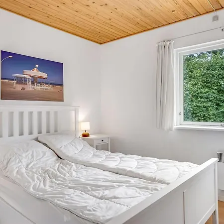 Feriehus Rikhard - 75m From The Sea By Interhome